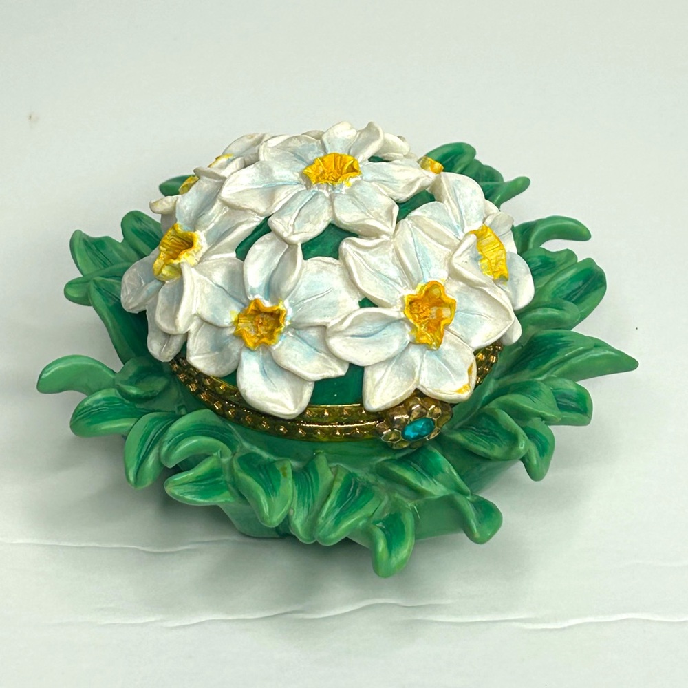 Small Floral Jewel Box w/Hinged Lid